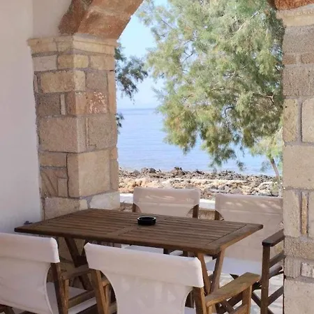 Nyaraló House By The Sea Diakófti